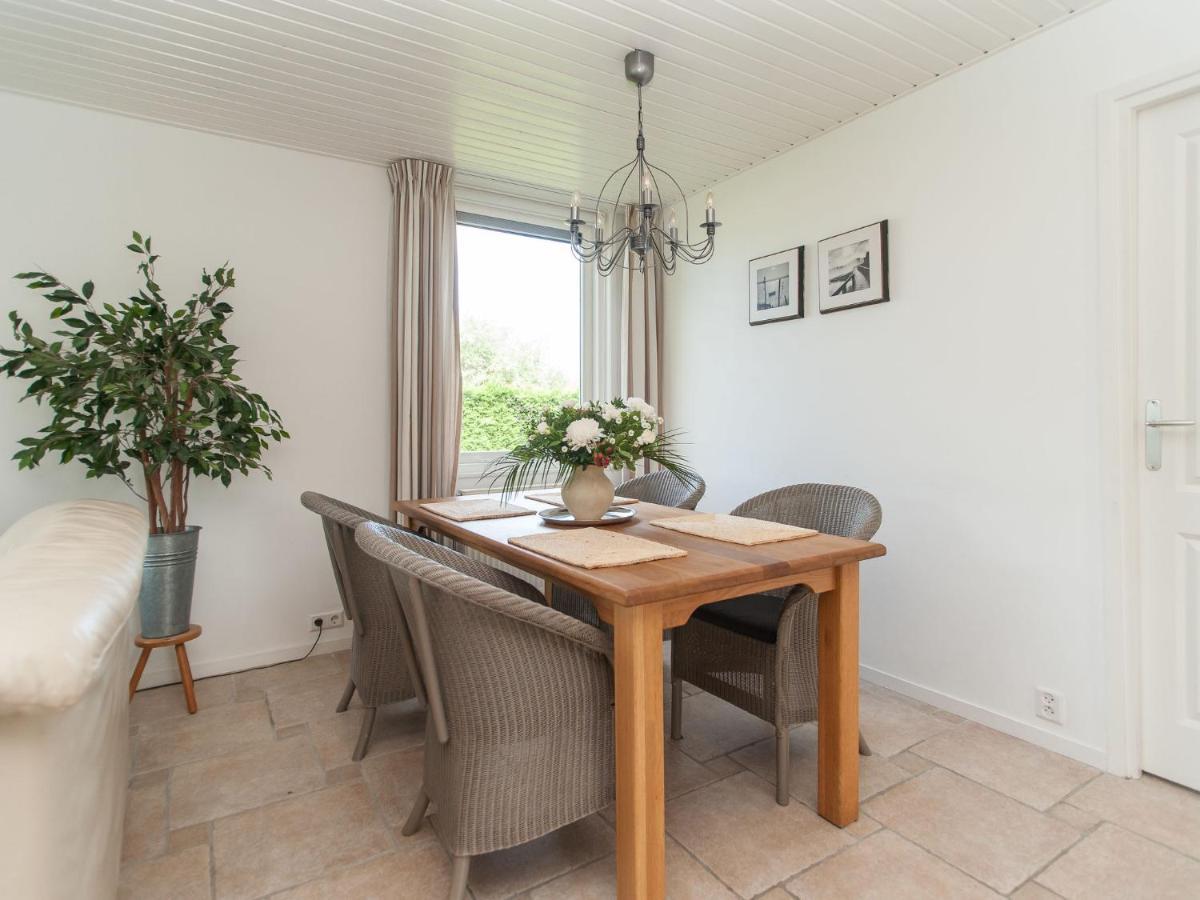 Cozy Holiday Home In Julianadorp With Garden Eksteriør billede